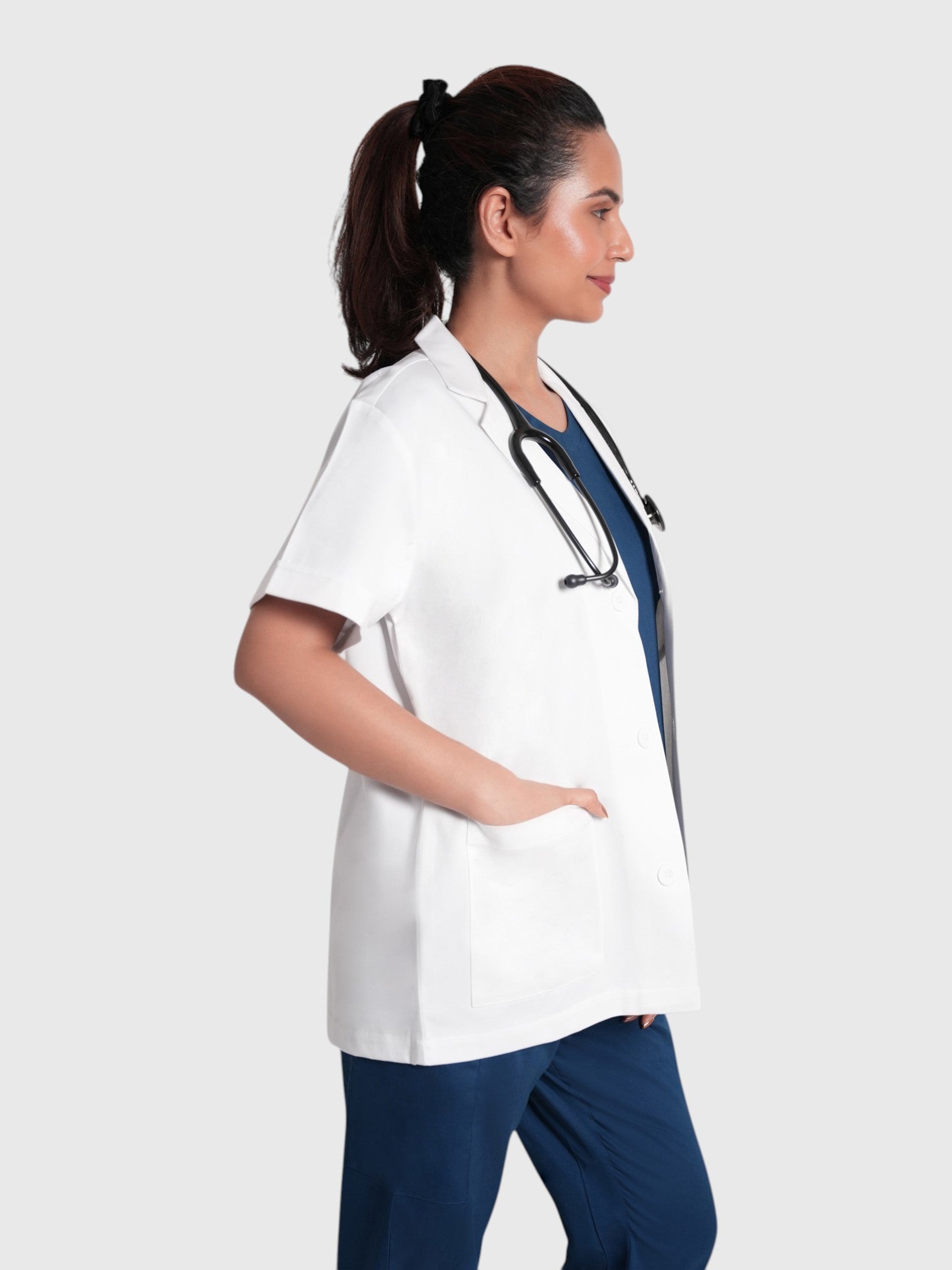 Woman's Short Labcoat with Short Sleeve
